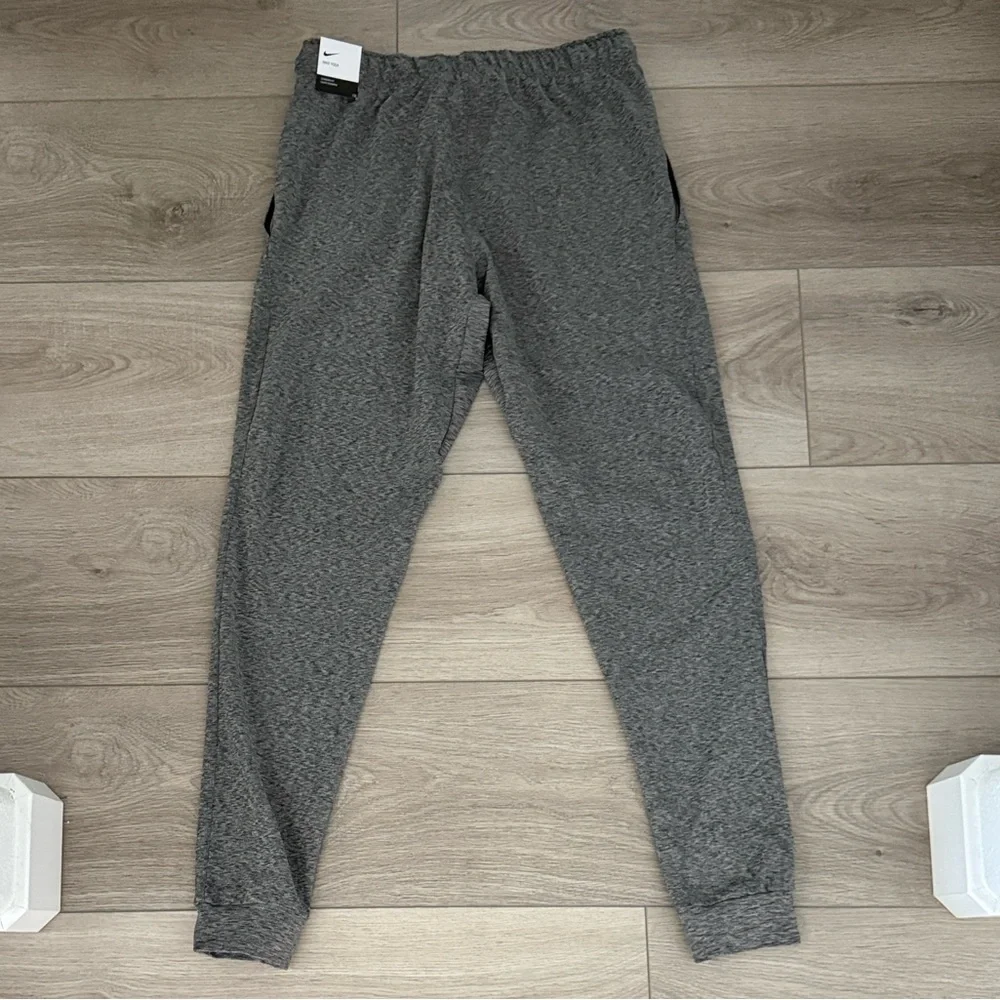 Nike Yoga Gray Heather Dri-FIT Training Joggers - Picture 4 of 8